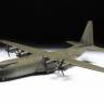 Склеиваемая пластиковая модель Американский военно-транспортный самолет С-130J-30. Масштаб 1:72