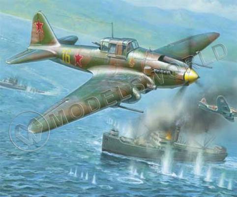 Склеиваемая пластиковая модель Советский штурмовик Ил-2 с 37мм пушкой НС-37. Масштаб 1:72