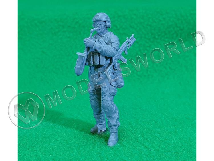 Фигура "Саксофонист". Масштаб 1:35 - фото 1